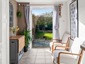 Photo 17- click for photo gallery